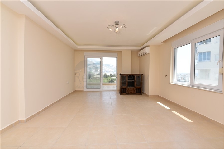 اطلالة بحر وجبل - دوبلكس عائلية واسعة -تصميم 3 غرف نوم وصالتين -في مهموتلار / الانيا 