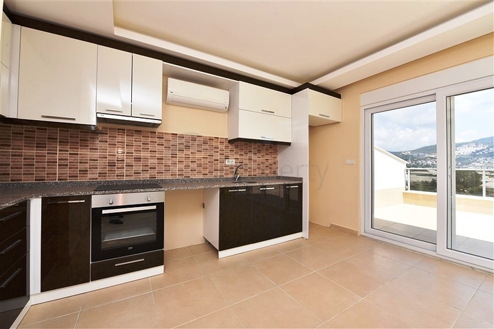 اطلالة بحر وجبل - دوبلكس عائلية واسعة -تصميم 3 غرف نوم وصالتين -في مهموتلار / الانيا 