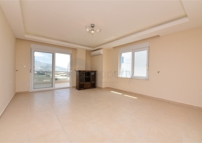 اطلالة بحر وجبل - دوبلكس عائلية واسعة -تصميم 3 غرف نوم وصالتين -في مهموتلار / الانيا 