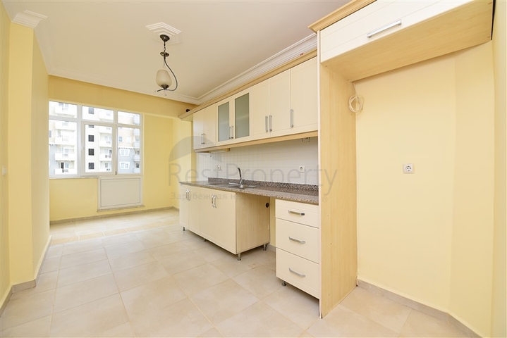 سعر مناسب -شقة 2 غرفة وصالة -مطبخ منفصل -في مهموتلار / الانيا 