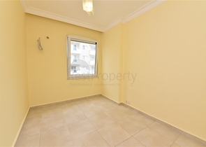 سعر مناسب -شقة 2 غرفة وصالة -مطبخ منفصل -في مهموتلار / الانيا 