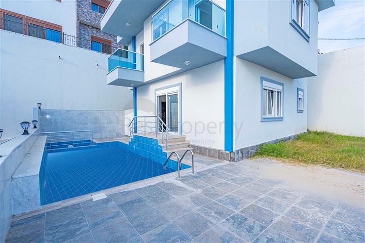 اطلالة بحر - فيلا مستقلة -مسبح خاص -جديدة -في كارجي جاك / الانيا 