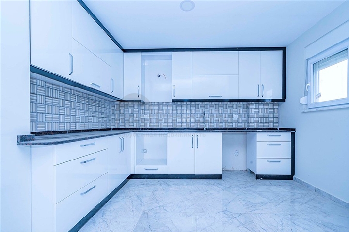 اطلالة بحر - فيلا مستقلة -مسبح خاص -جديدة -في كارجي جاك / الانيا 