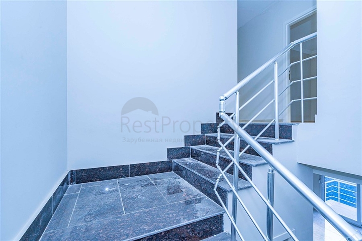 اطلالة بحر - فيلا مستقلة -مسبح خاص -جديدة -في كارجي جاك / الانيا 