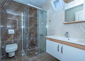 اطلالة بحر - فيلا مستقلة -مسبح خاص -جديدة -في كارجي جاك / الانيا 