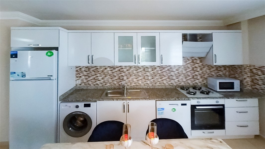 تصميم انيق -شقة 2 غرفة وصالة -قريبة من البحر -في مهموتلار / الانيا 