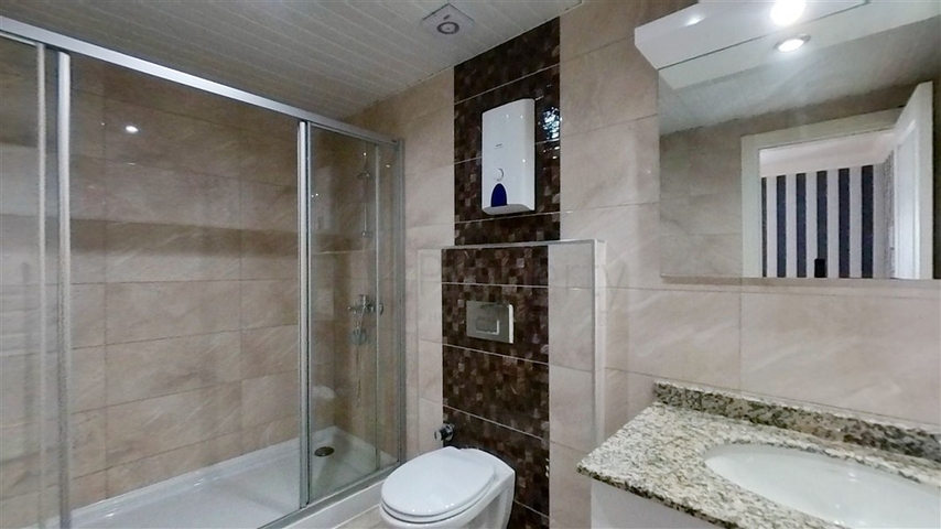 تصميم انيق -شقة 2 غرفة وصالة -قريبة من البحر -في مهموتلار / الانيا 