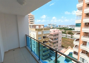 تصميم انيق -شقة 2 غرفة وصالة -قريبة من البحر -في مهموتلار / الانيا 