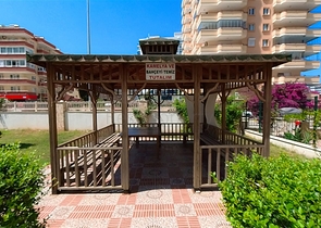 تصميم انيق -شقة 2 غرفة وصالة -قريبة من البحر -في مهموتلار / الانيا 