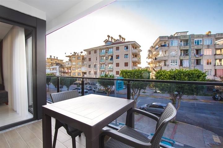 موقع مميز -مجمع سكني جديد -شقة غرفة وصالة في مركز الانيا 