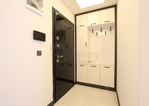 موقع مميز -مجمع سكني جديد -شقة غرفة وصالة في مركز الانيا 