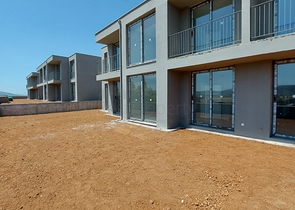 سعر منافس - شقة 2 غرفة وصالة -ضمن مجمع فاخر في بودروم 