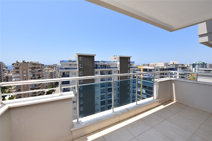 شقة 1+1 غرفة وصالة - في مجمع يضم كافة الخدمات -في مهموتلار / الانيا 