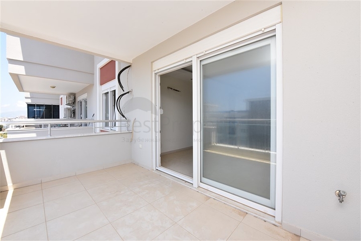 شقة 1+1 غرفة وصالة - في مجمع يضم كافة الخدمات -في مهموتلار / الانيا 