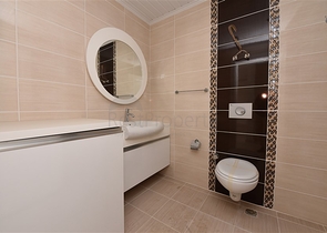 شقة 1+1 غرفة وصالة - في مجمع يضم كافة الخدمات -في مهموتلار / الانيا 