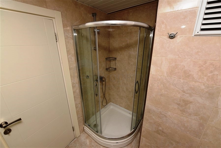 اطلالة مميزة -شقق بتصميم 1+1 - في مهموتلار / الانيا 