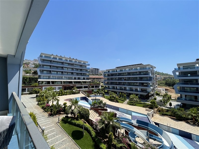 اطلالة بحر - شقة مميزة ضمن مجمع فاخر -في كارجي جاك / الانيا 