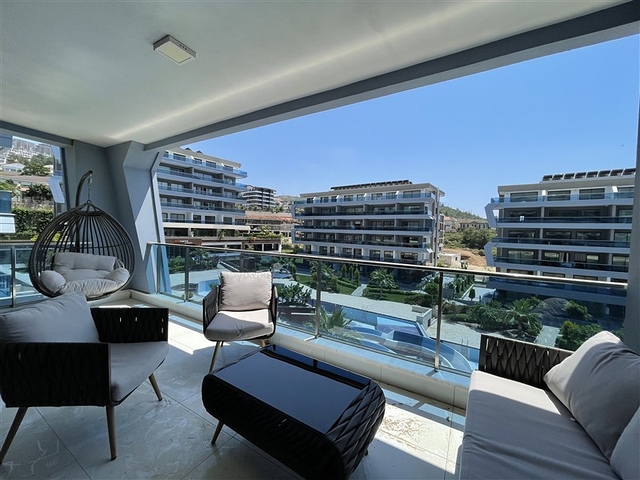 اطلالة بحر - شقة مميزة ضمن مجمع فاخر -في كارجي جاك / الانيا 