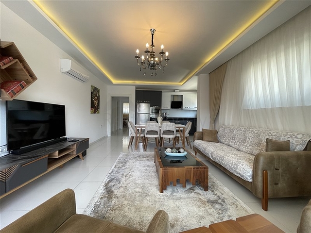 اطلالة بحر - شقة مميزة ضمن مجمع فاخر -في كارجي جاك / الانيا 