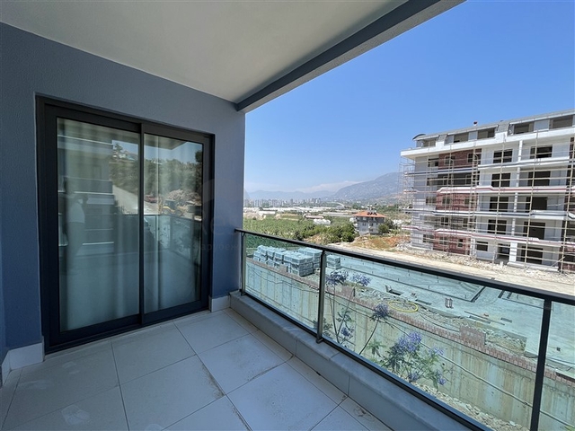 اطلالة بحر - شقة مميزة ضمن مجمع فاخر -في كارجي جاك / الانيا 