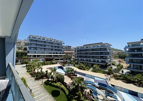 اطلالة بحر - شقة مميزة ضمن مجمع فاخر -في كارجي جاك / الانيا 