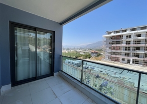 اطلالة بحر - شقة مميزة ضمن مجمع فاخر -في كارجي جاك / الانيا 