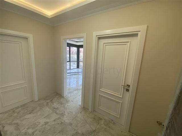 شقق ضمن مجمع جديد -قريبة من المشفى الحكومي في اوبا / الانيا 