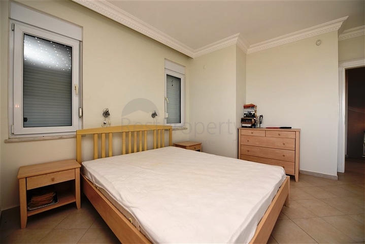 اطلالة بحر وقلعة -فيلا مستقلة مع مسبح خاص - في مركز الانيا