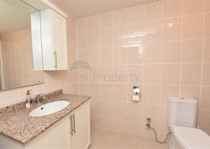 اطلالة بحر وقلعة -فيلا مستقلة مع مسبح خاص - في مركز الانيا