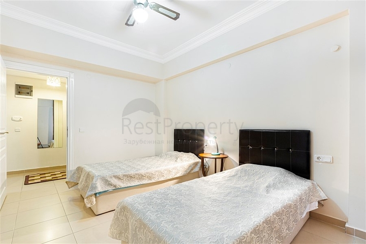 قريبة من البحر - وفي موقع مركزي ممتاز -شقة 2 غرفة وصالة -في اوبا / الانيا 