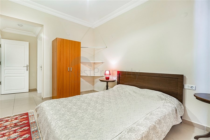 قريبة من البحر - وفي موقع مركزي ممتاز -شقة 2 غرفة وصالة -في اوبا / الانيا 