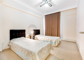 قريبة من البحر - وفي موقع مركزي ممتاز -شقة 2 غرفة وصالة -في اوبا / الانيا 