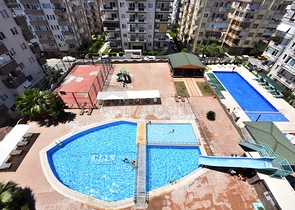 سعر اقتصادي - شقة استديو مفروشة ضمن مجمع سكني يضم خدمات -في مهموتلار / الانيا 