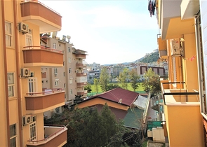 موقع مركزي -شقة غرفة وصالة -قريبة من شاطئ كليوباترا /الانيا 