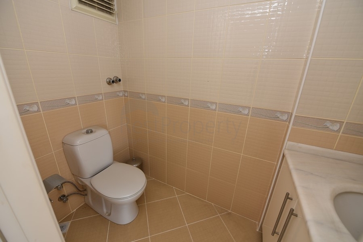 خط اول على البحر -شقة 2 غرفة وصالة -في مهموتلار / الانيا 