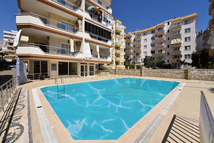 خط اول على البحر -شقة 2 غرفة وصالة -في مهموتلار / الانيا 