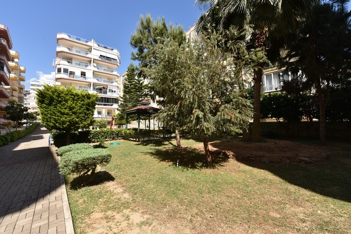 خط اول على البحر -شقة 2 غرفة وصالة -في مهموتلار / الانيا 