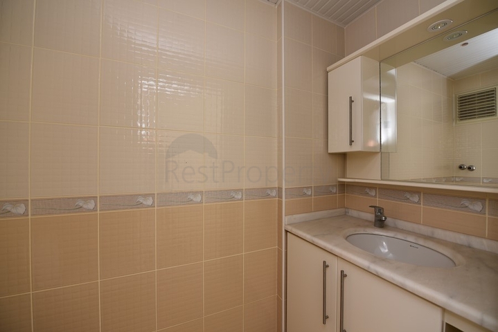 خط اول على البحر -شقة 2 غرفة وصالة -في مهموتلار / الانيا 