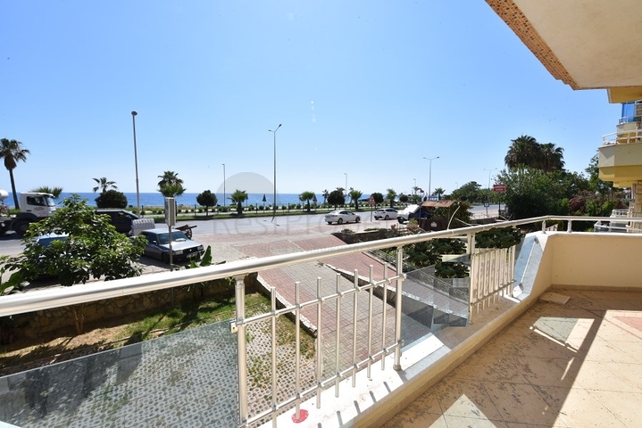 خط اول على البحر -شقة 2 غرفة وصالة -في مهموتلار / الانيا 