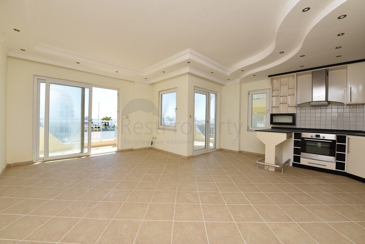 خط اول على البحر -شقة 2 غرفة وصالة -في مهموتلار / الانيا 