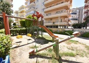 خط اول على البحر -شقة 2 غرفة وصالة -في مهموتلار / الانيا 