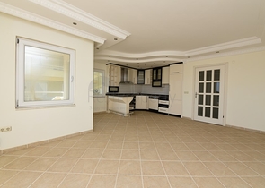 خط اول على البحر -شقة 2 غرفة وصالة -في مهموتلار / الانيا 