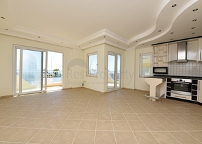 خط اول على البحر -شقة 2 غرفة وصالة -في مهموتلار / الانيا 