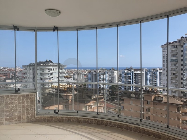 اطلالة بحر وقلعة -شقة فاخرة - تصميم 2 غرفة وصالة -في جيكجلي / الانيا 