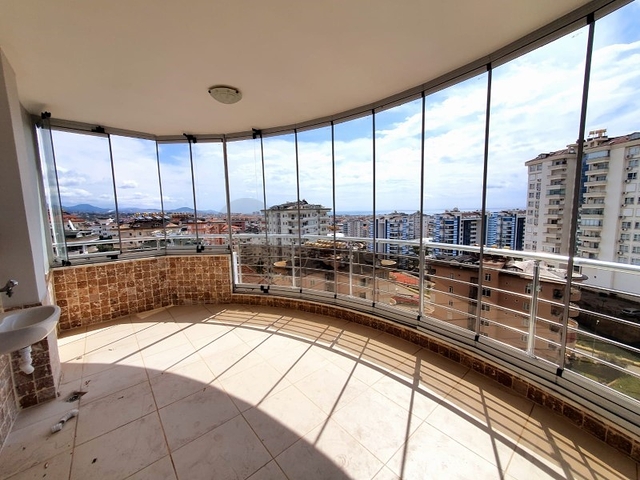 اطلالة بحر وقلعة -شقة فاخرة - تصميم 2 غرفة وصالة -في جيكجلي / الانيا 