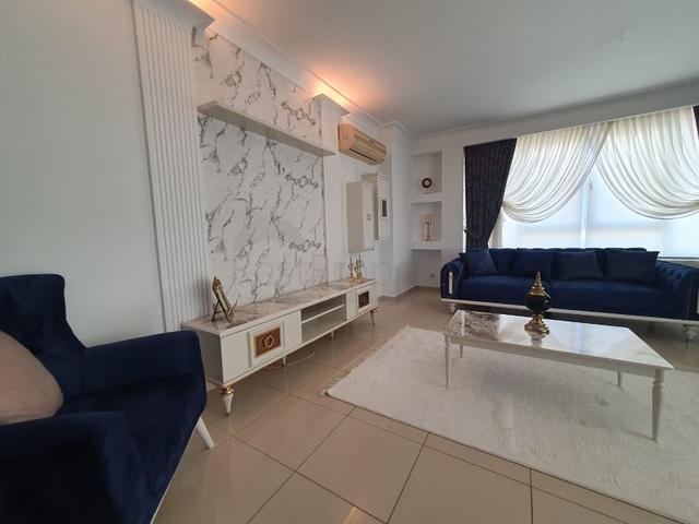 اطلالة بحر وقلعة -شقة فاخرة - تصميم 2 غرفة وصالة -في جيكجلي / الانيا 