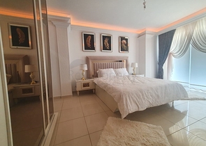 اطلالة بحر وقلعة -شقة فاخرة - تصميم 2 غرفة وصالة -في جيكجلي / الانيا 