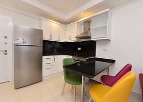 قريبة من شاطئ كليوباترا -شقة انيقة -تصميم 1+1 - في مركز الانيا 