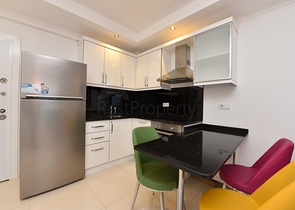 قريبة من شاطئ كليوباترا -شقة انيقة -تصميم 1+1 - في مركز الانيا 