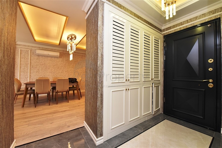 اطلالة بحر -شقة 2 غرفة وصالة -ضمن مجمع بخدمات 5 نجوم -في مركز الانيا 